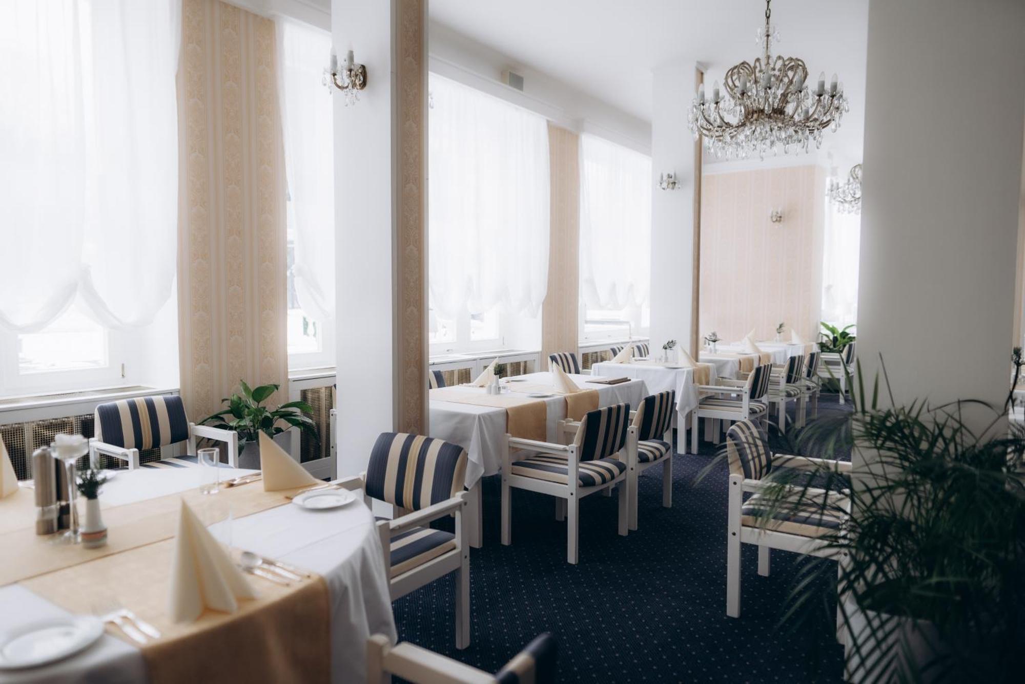 Parkhotel Golf Marianske Lazne Exterior photo